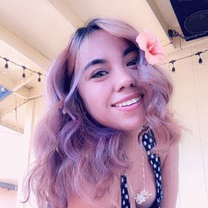 Meet your Posher, Nidia